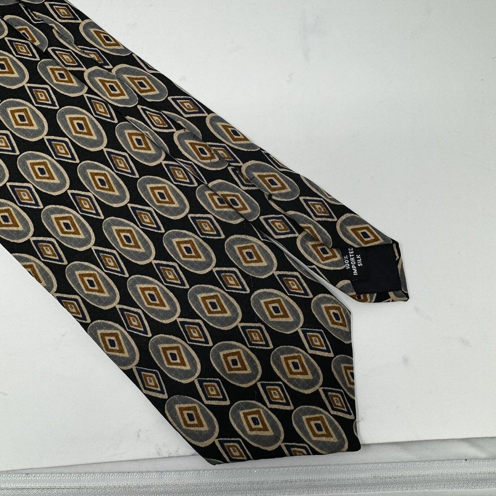 Isaco Men's Tie 100%‎ Silk Circles and Diamonds - No tie stableizer.